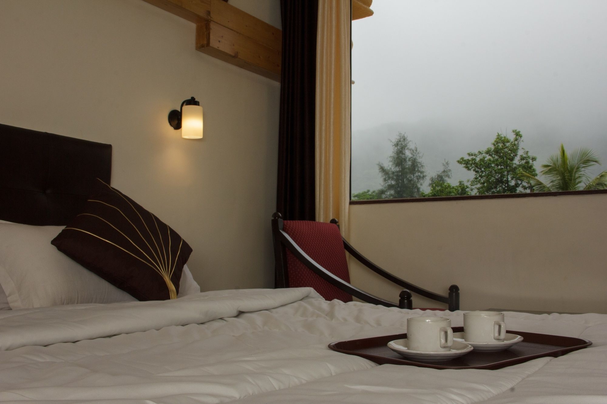 Oyo 9806 Hotel Arvi Лонавала Екстериор снимка